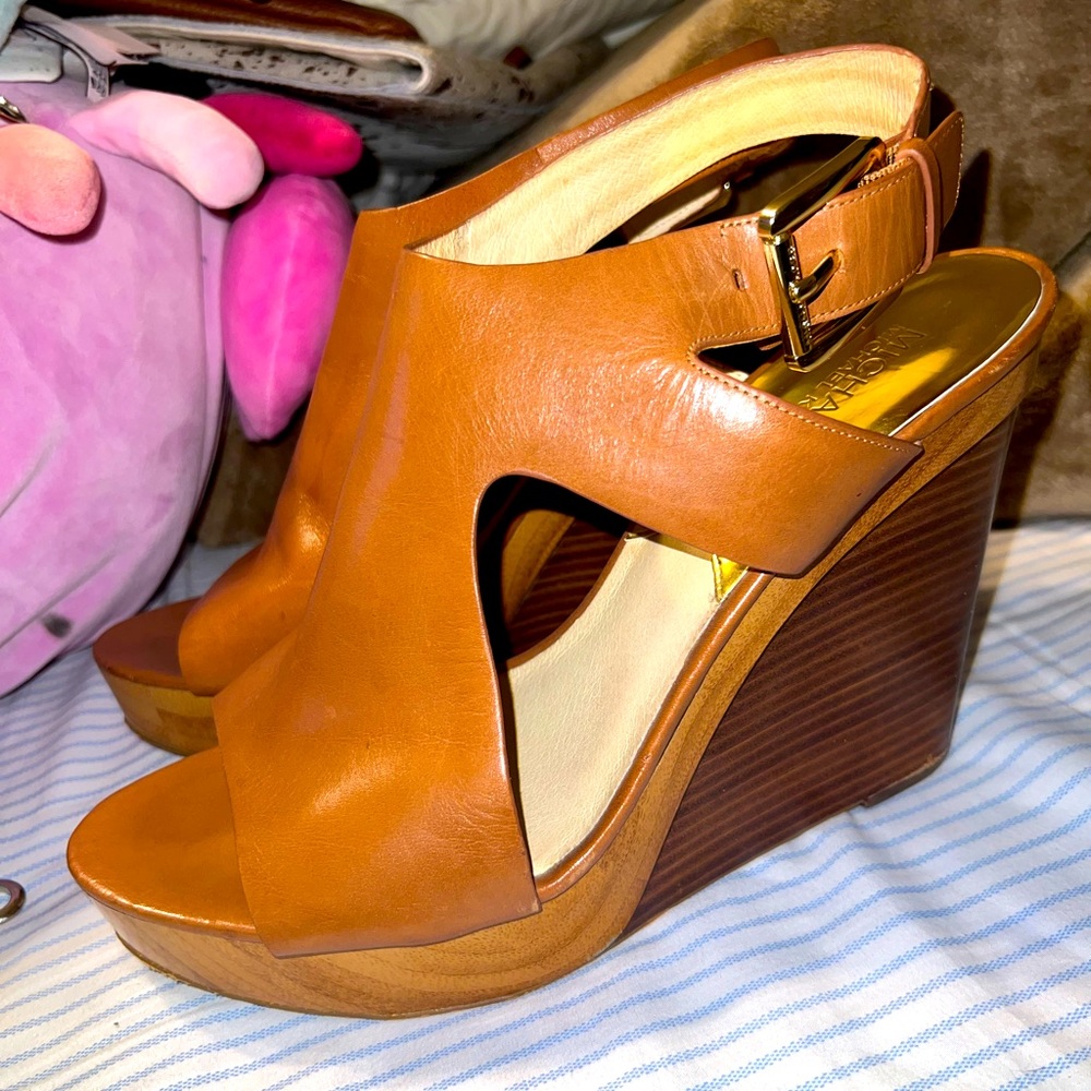 Michael Kors Camel Wedges